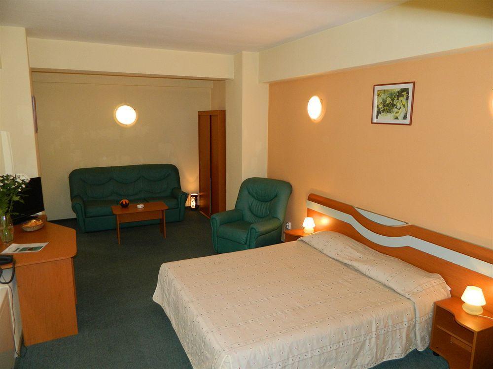 Elizeu Hotel Bucureşti Exterior foto